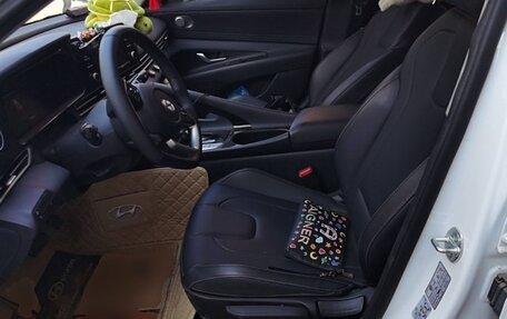 Hyundai Elantra, 2023 год, 1 250 325 рублей, 9 фотография