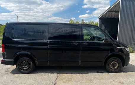 Volkswagen Caravelle T6 рестайлинг, 2020 год, 3 650 000 рублей, 4 фотография