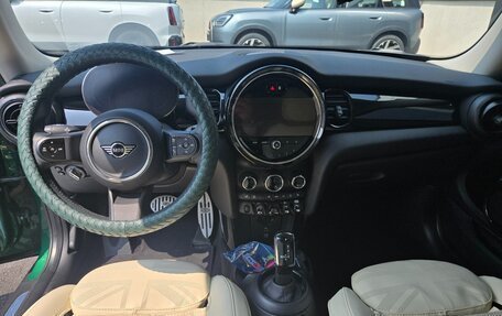 MINI Hatch, 2021 год, 1 850 000 рублей, 5 фотография