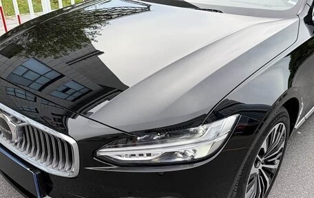 Volvo S90 II рестайлинг, 2021 год, 2 450 000 рублей, 4 фотография