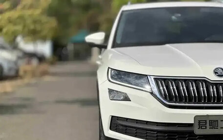 Skoda Kodiaq I, 2022 год, 2 420 000 рублей, 4 фотография