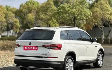 Skoda Kodiaq I, 2022 год, 2 420 000 рублей, 6 фотография