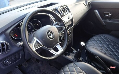 Renault Logan II, 2020 год, 853 000 рублей, 17 фотография