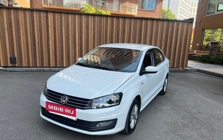 Volkswagen Polo VI (EU Market), 2016 год, 950 000 рублей, 2 фотография