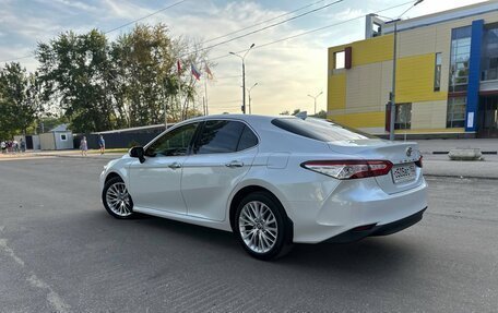 Toyota Camry, 2019 год, 2 650 000 рублей, 7 фотография