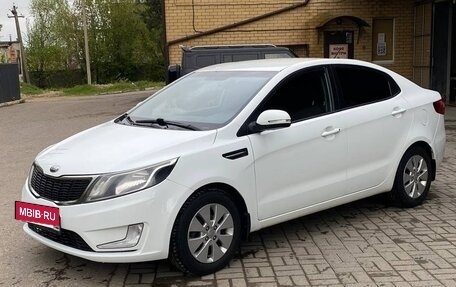 KIA Rio III рестайлинг, 2013 год, 920 000 рублей, 5 фотография