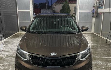 KIA Rio III рестайлинг, 2016 год, 1 050 000 рублей, 2 фотография