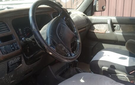 Isuzu Trooper II, 2000 год, 700 000 рублей, 2 фотография