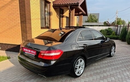 Mercedes-Benz E-Класс, 2011 год, 1 700 000 рублей, 3 фотография