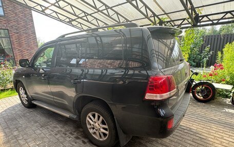 Toyota Land Cruiser 200, 2009 год, 2 900 000 рублей, 1 фотография