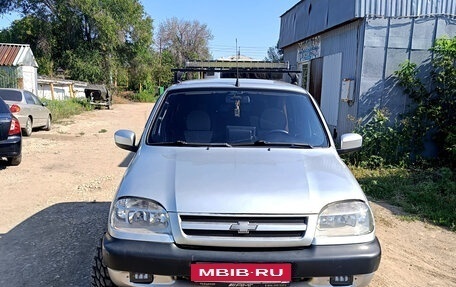 Chevrolet Niva I рестайлинг, 2004 год, 360 000 рублей, 1 фотография