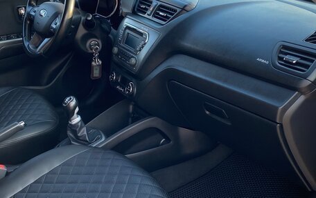 KIA Rio III рестайлинг, 2014 год, 750 000 рублей, 22 фотография