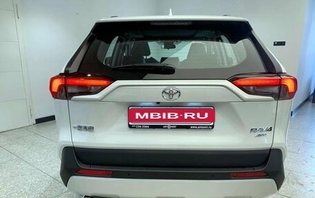 Toyota RAV4, 2025 год, 4 630 000 рублей, 6 фотография