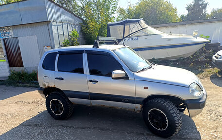 Chevrolet Niva I рестайлинг, 2004 год, 360 000 рублей, 3 фотография