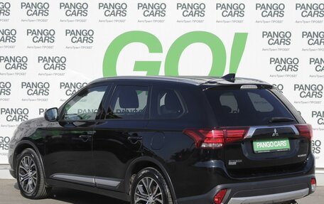Mitsubishi Outlander III рестайлинг 3, 2017 год, 1 731 600 рублей, 6 фотография