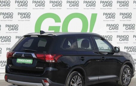 Mitsubishi Outlander III рестайлинг 3, 2017 год, 1 731 600 рублей, 8 фотография