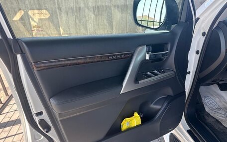Toyota Land Cruiser 200, 2015 год, 6 500 000 рублей, 12 фотография