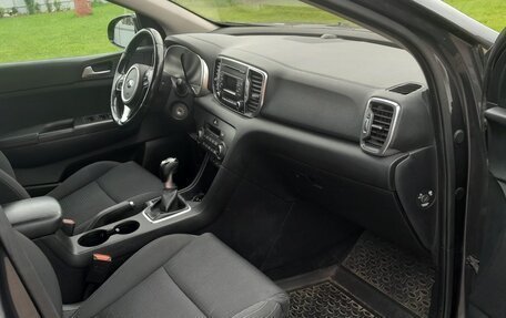 KIA Sportage IV рестайлинг, 2017 год, 1 500 000 рублей, 7 фотография