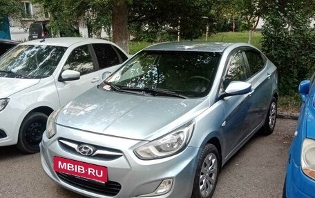 Hyundai Solaris II рестайлинг, 2012 год, 840 000 рублей, 6 фотография