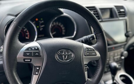 Toyota Highlander III, 2012 год, 2 175 000 рублей, 27 фотография