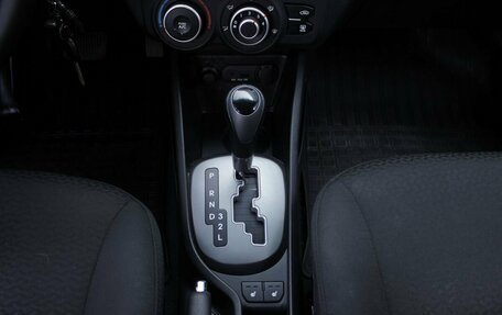 KIA Rio III рестайлинг, 2014 год, 784 000 рублей, 10 фотография