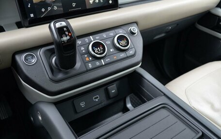 Land Rover Defender II, 2020 год, 5 250 000 рублей, 18 фотография