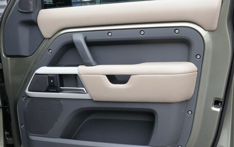Land Rover Defender II, 2020 год, 5 250 000 рублей, 29 фотография