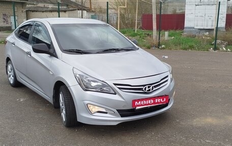 Hyundai Solaris II рестайлинг, 2014 год, 880 000 рублей, 3 фотография
