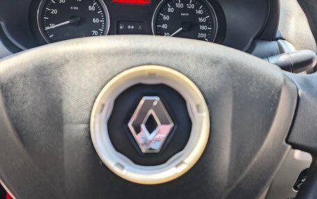 Renault Logan I, 2015 год, 690 000 рублей, 14 фотография