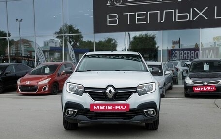 Renault Logan II, 2018 год, 980 000 рублей, 3 фотография