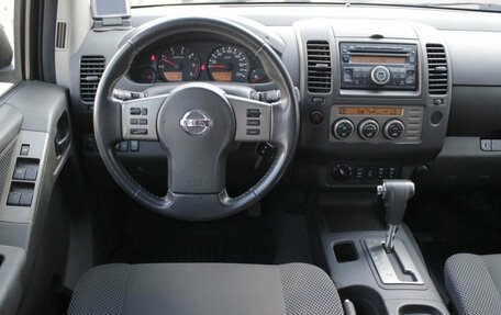 Nissan Navara (Frontier), 2008 год, 1 228 000 рублей, 10 фотография