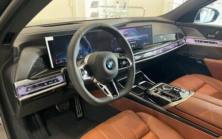 BMW 7 серия, 2025 год, 33 000 000 рублей, 5 фотография