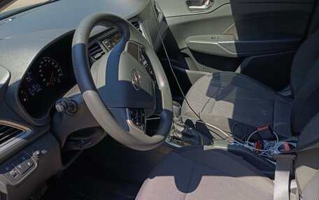 Hyundai Solaris II рестайлинг, 2021 год, 1 600 000 рублей, 2 фотография