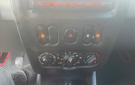 Renault Logan I, 2013 год, 500 000 рублей, 6 фотография