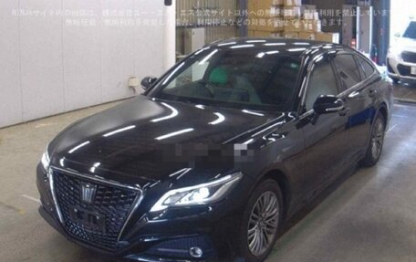 Toyota Crown, 2021 год, 2 300 000 рублей, 2 фотография