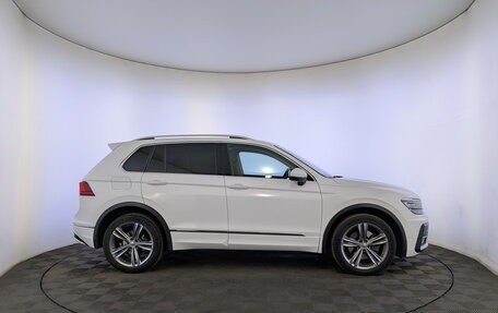 Volkswagen Tiguan II, 2019 год, 2 550 000 рублей, 4 фотография