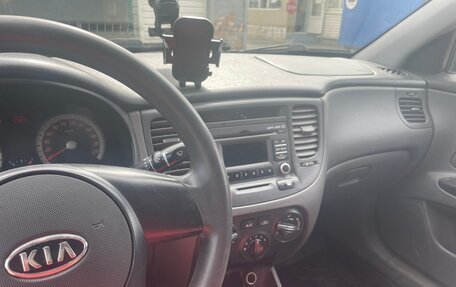 KIA Rio II, 2010 год, 400 000 рублей, 6 фотография