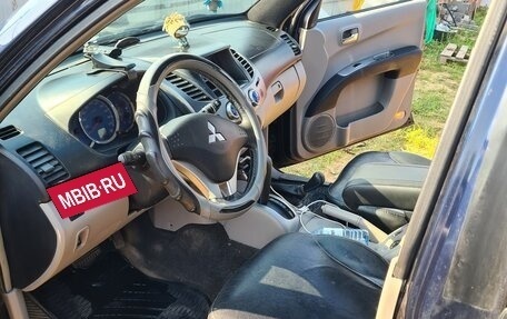Mitsubishi L200 IV рестайлинг, 2008 год, 900 000 рублей, 16 фотография