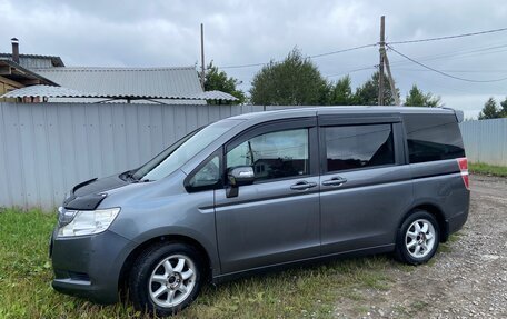 Honda Stepwgn IV, 2011 год, 1 800 000 рублей, 2 фотография