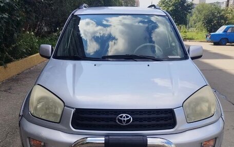 Toyota RAV4, 2001 год, 650 000 рублей, 2 фотография