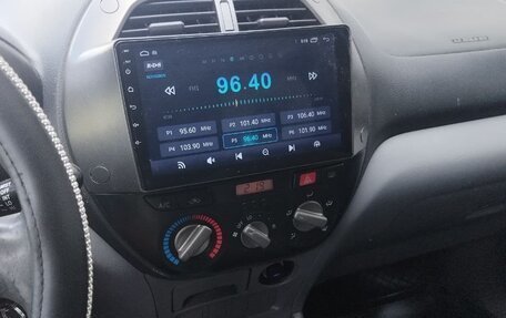 Toyota RAV4, 2001 год, 650 000 рублей, 7 фотография