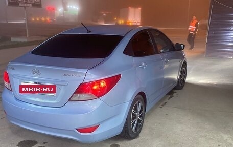 Hyundai Solaris II рестайлинг, 2011 год, 550 000 рублей, 4 фотография