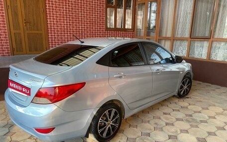 Hyundai Solaris II рестайлинг, 2011 год, 550 000 рублей, 7 фотография