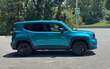 Jeep Renegade I рестайлинг, 2022 год, 1 799 000 рублей, 9 фотография