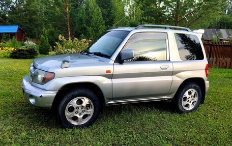 Mitsubishi Pajero iO, 1999 год, 400 000 рублей, 3 фотография