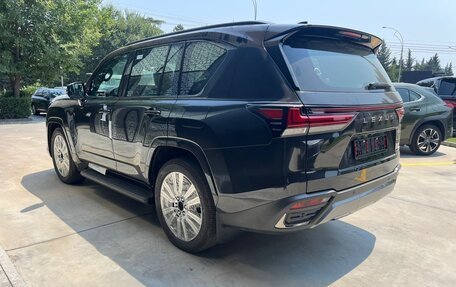 Lexus LX, 2025 год, 21 000 000 рублей, 4 фотография