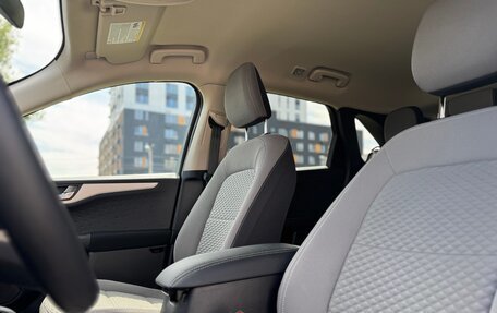 Ford Escape, 2020 год, 1 550 000 рублей, 24 фотография