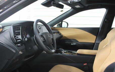 Lexus RX IV рестайлинг, 2025 год, 7 400 000 рублей, 21 фотография