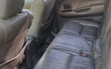 Toyota Land Cruiser Prado 90 рестайлинг, 2000 год, 585 000 рублей, 15 фотография