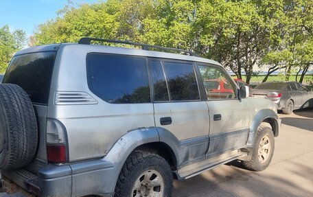 Toyota Land Cruiser Prado 90 рестайлинг, 2000 год, 585 000 рублей, 8 фотография